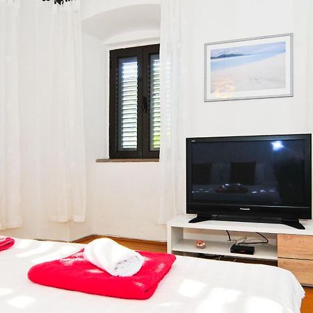 Holiday Home Maris Kotor Eksteriør billede