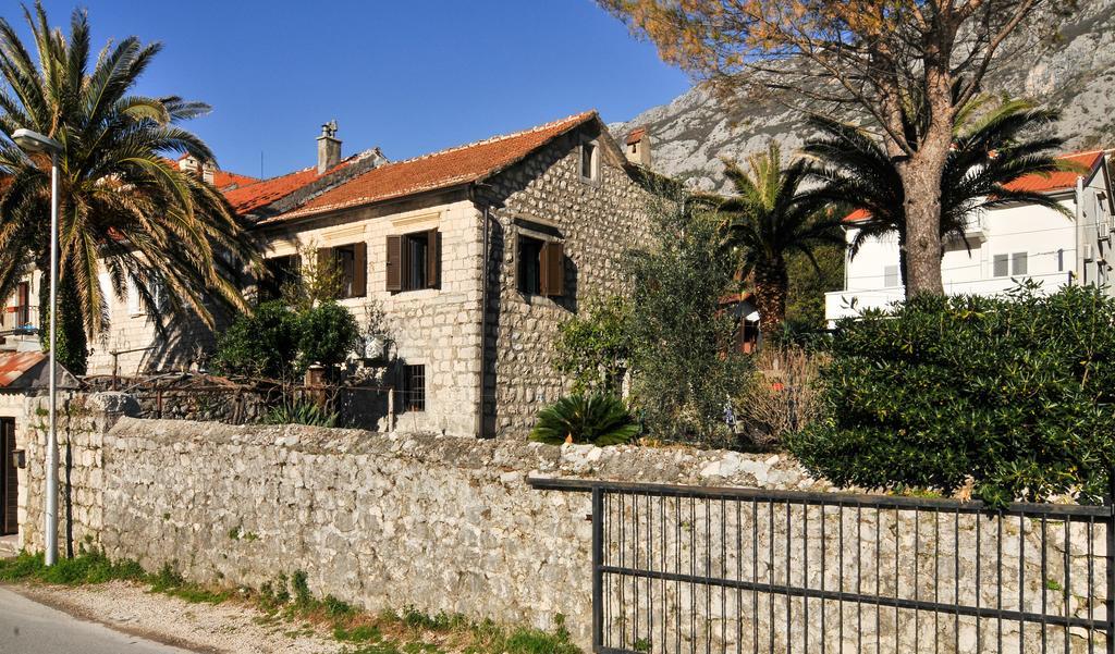 Holiday Home Maris Kotor Eksteriør billede