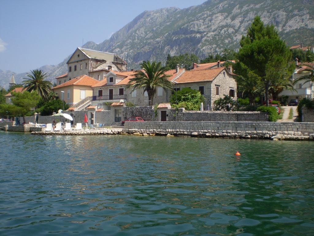 Holiday Home Maris Kotor Eksteriør billede