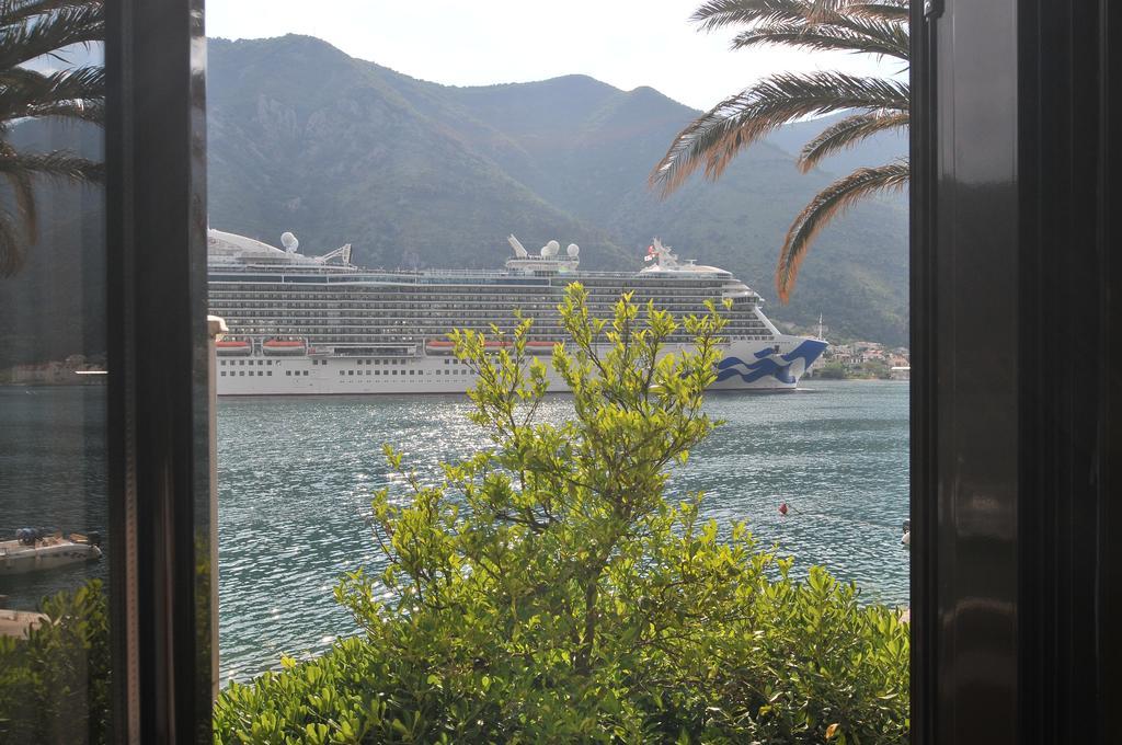 Holiday Home Maris Kotor Eksteriør billede